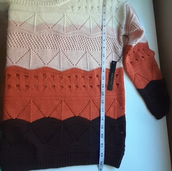 BCBGMAXAZRIA Pullover Colorblock Open Knit Oversized Sweater Small - Picture 9 of 10